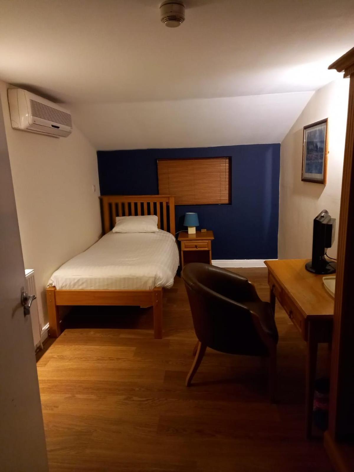 Hotel The