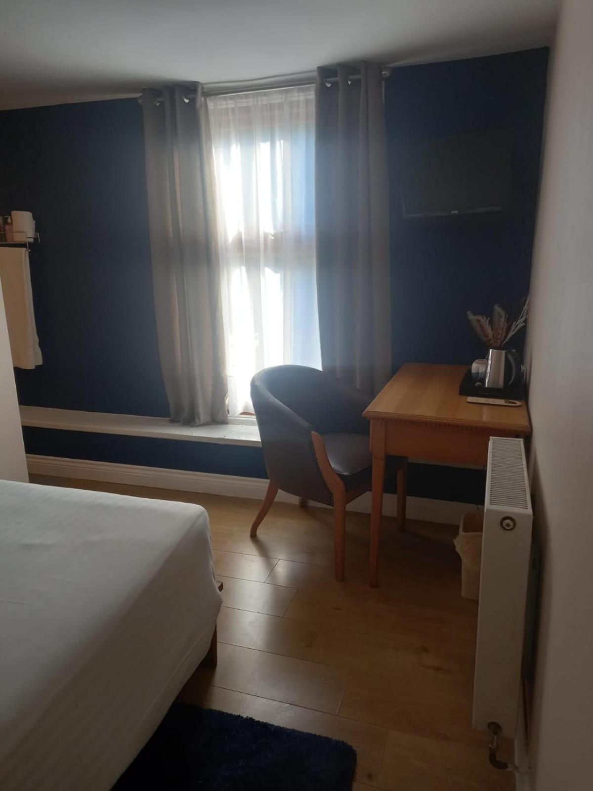 The Hotel 3*