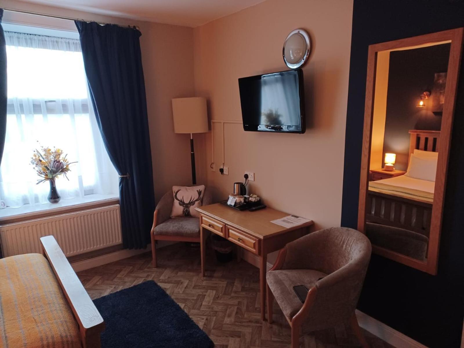 Hotel The 3*