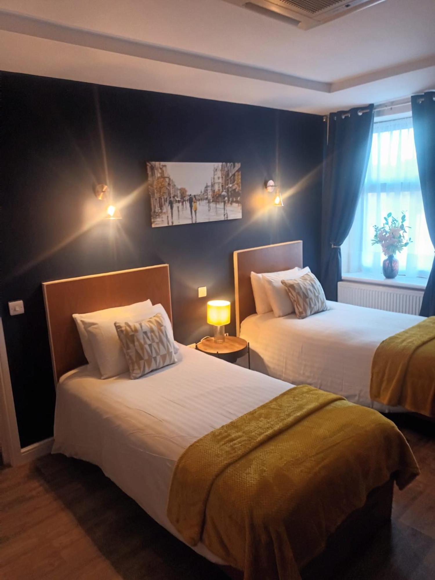 The Hotel 3*